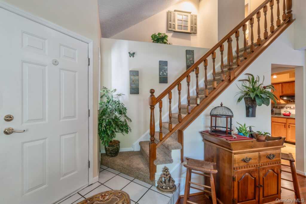 1 Cottonwood Circle, Saugerties, NY 12477 - Photo 25 of 50