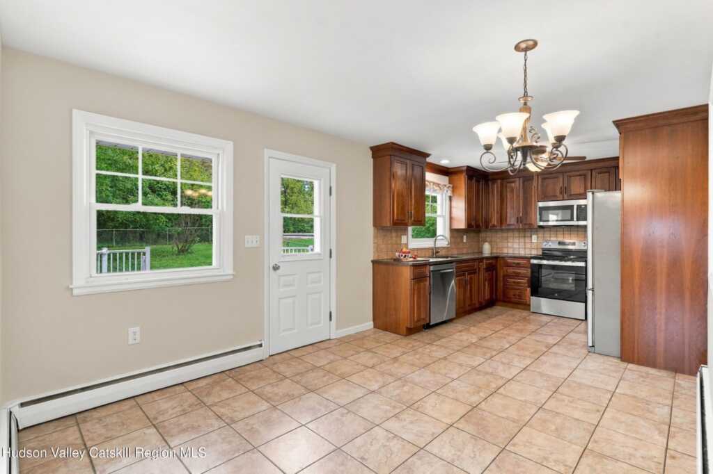 212 Rickey Road, Stone Ridge, NY 12484 - Photo 12 of 33