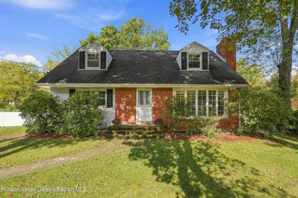 212 Rickey Road, Stone Ridge, NY 12484 - Photo 2 of 33