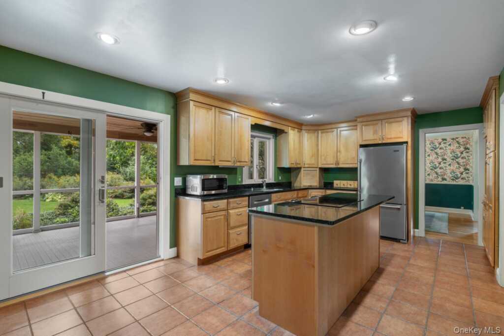 122 State Route 208, New Paltz, NY 12561 - Photo 12 of 43