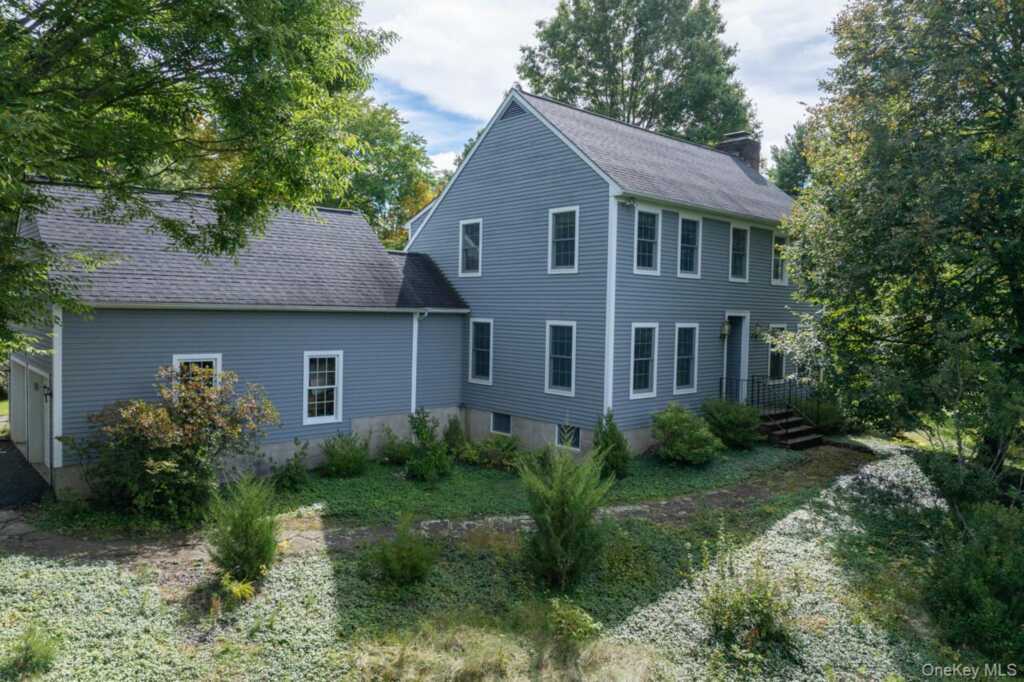 122 State Route 208, New Paltz, NY 12561 - Photo 4 of 43
