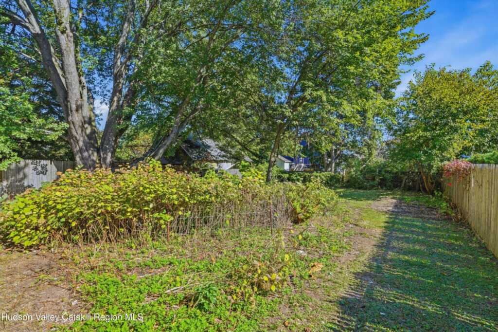 185 Washington Avenue, Saugerties, NY 12477 - Photo 28 of 35