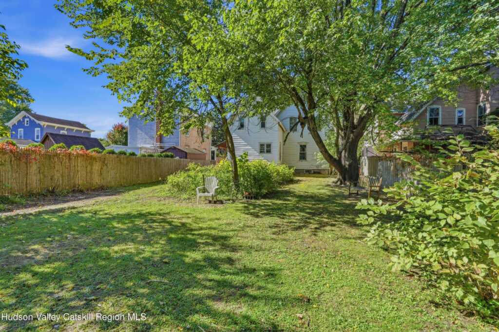 185 Washington Avenue, Saugerties, NY 12477 - Photo 30 of 35