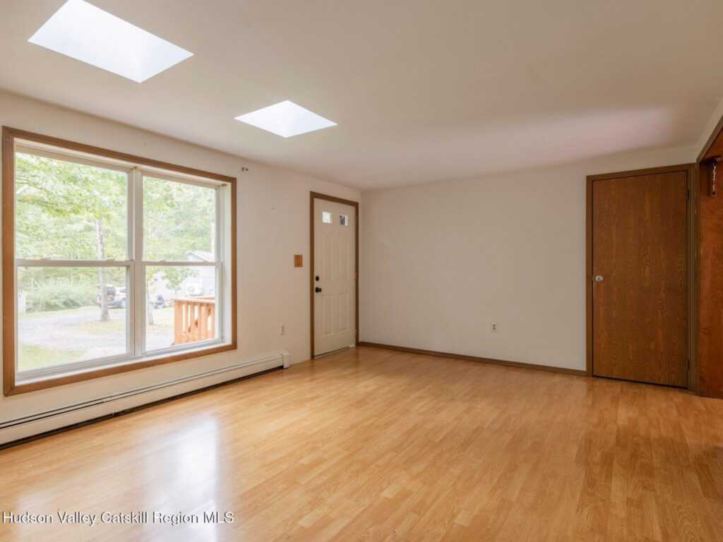41 Dooley Drive, Saugerties, NY 12477 - Photo 5 of 48