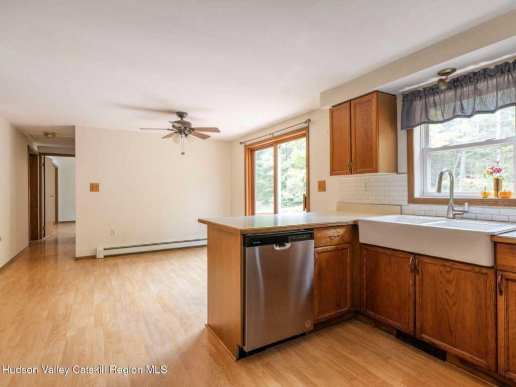 41 Dooley Drive, Saugerties, NY 12477 - Photo 8 of 48