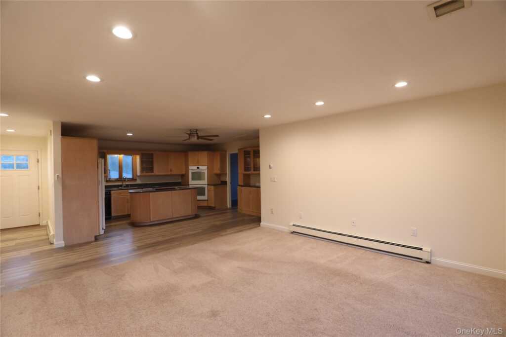 87 Overlook Estates, Unit #4b, Saugerties, NY 12477 - Photo 13 of 23