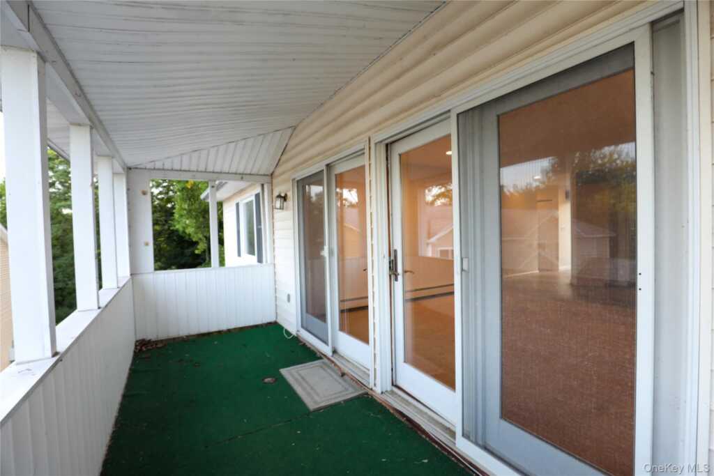 87 Overlook Estates, Unit #4b, Saugerties, NY 12477 - Photo 4 of 23
