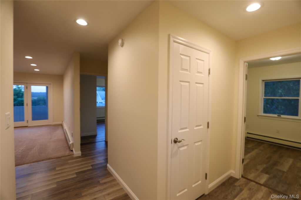 87 Overlook Estates, Unit #4b, Saugerties, NY 12477 - Photo 5 of 23