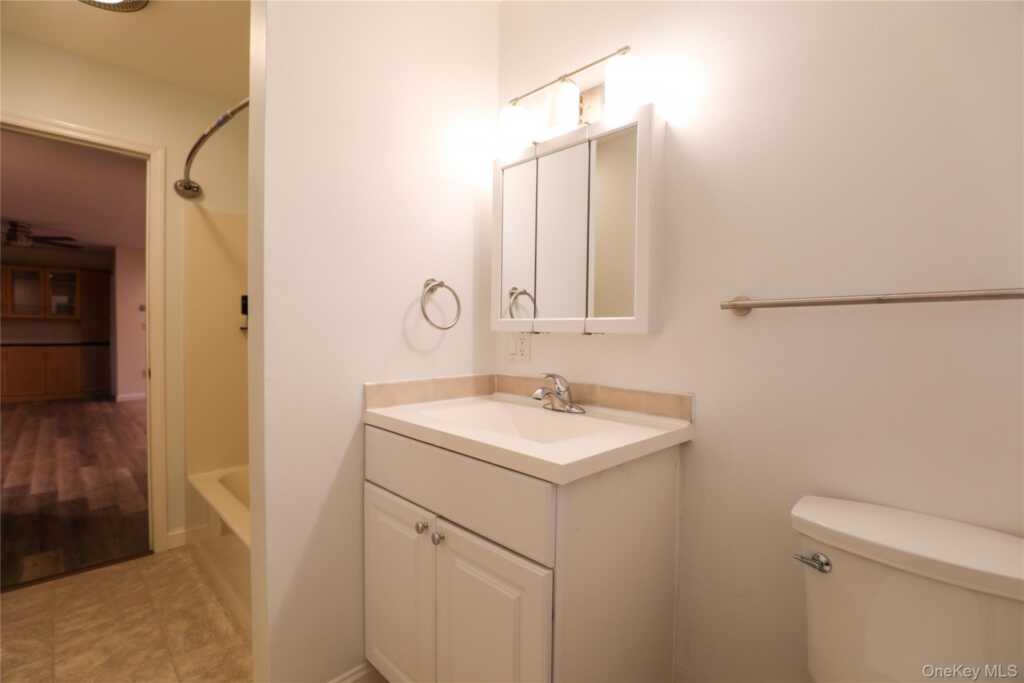 87 Overlook Estates, Unit #4b, Saugerties, NY 12477 - Photo 9 of 23