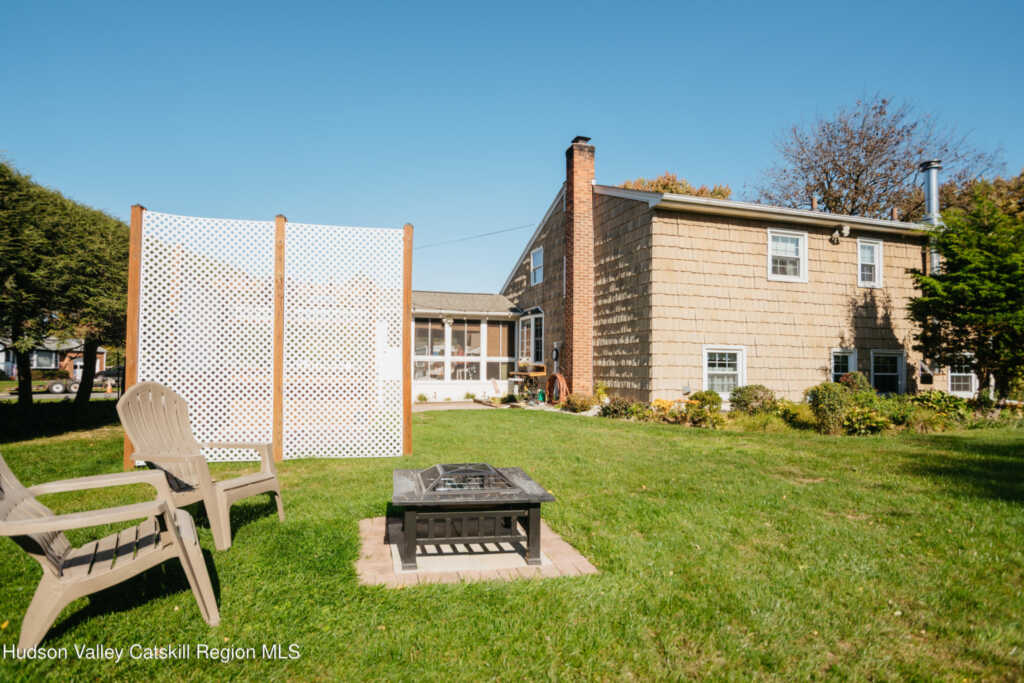 129 Southfield Street, Kingston, NY 12401 - Photo 30 of 37