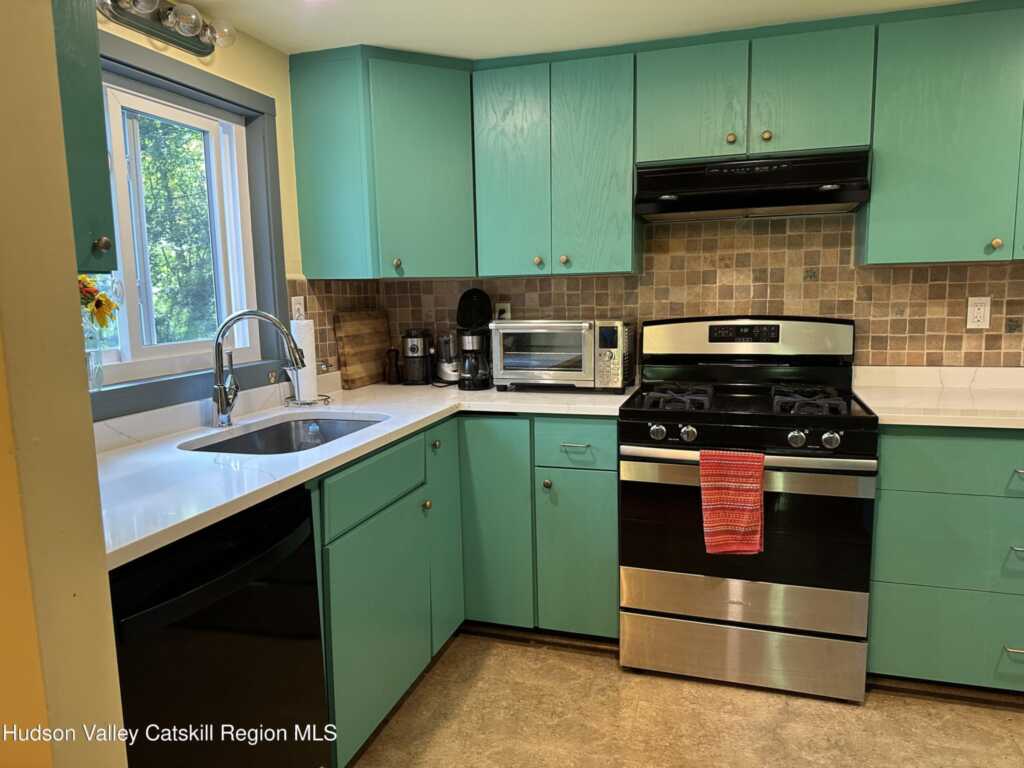 233 Ashokan Road, Kingston, NY 12401 - Photo 16 of 40