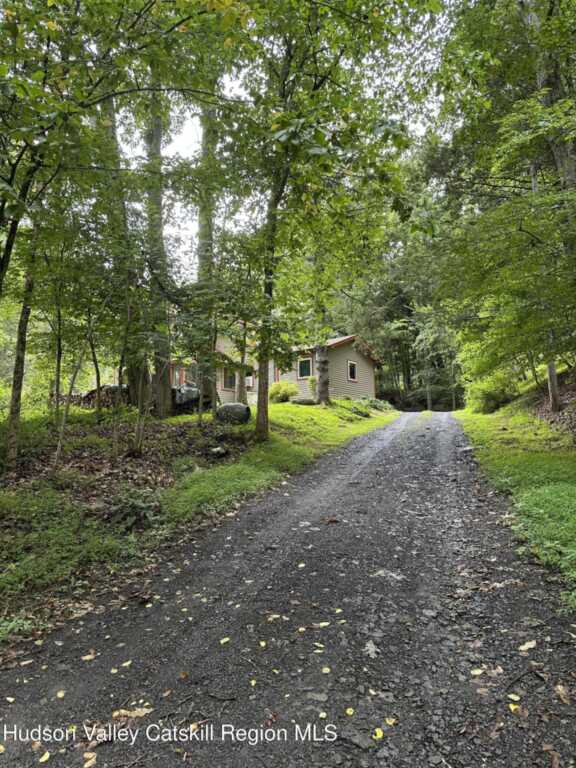 233 Ashokan Road, Kingston, NY 12401 - Photo 3 of 40