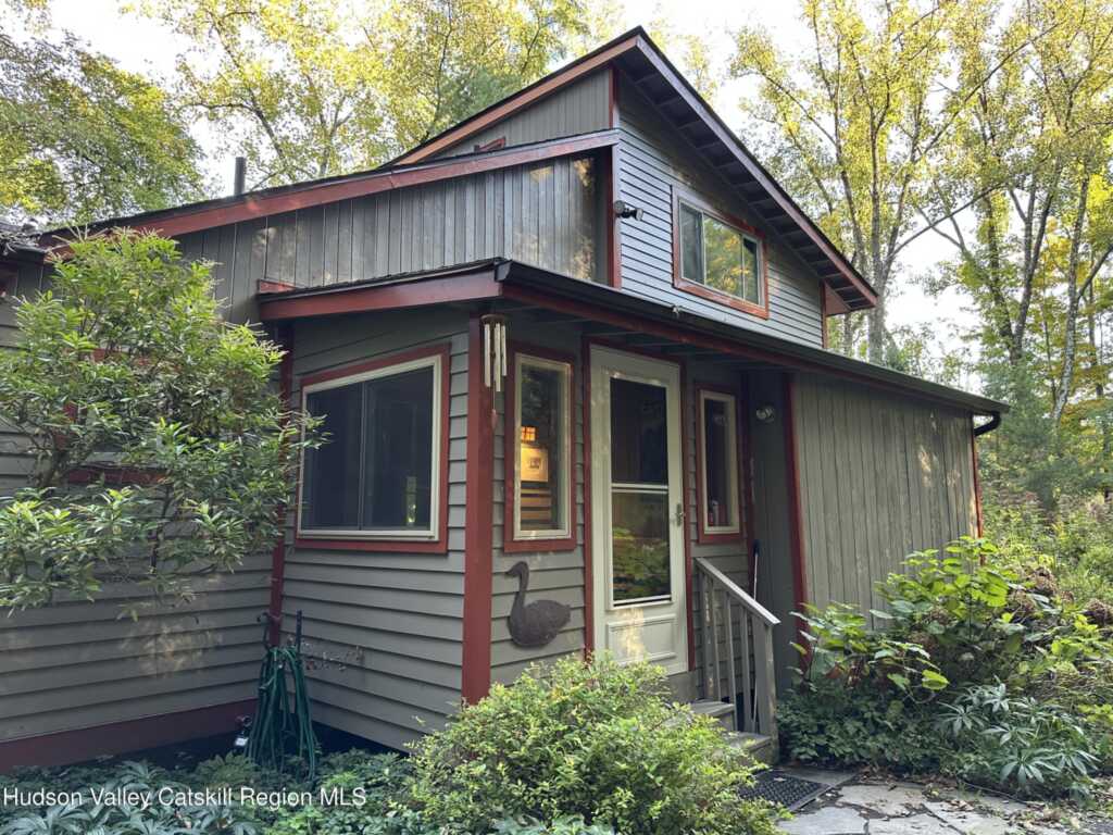 233 Ashokan Road, Kingston, NY 12401 - Photo 5 of 40