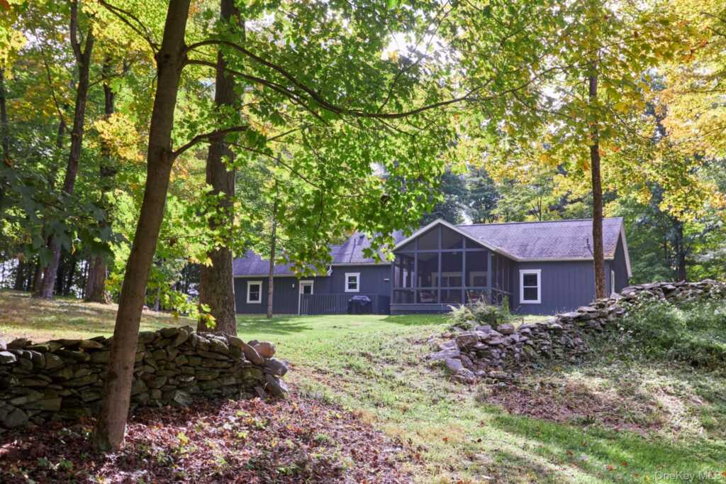 10 Old Primrose Hill, Rhinebeck, NY 12572 - Photo 18 of 22