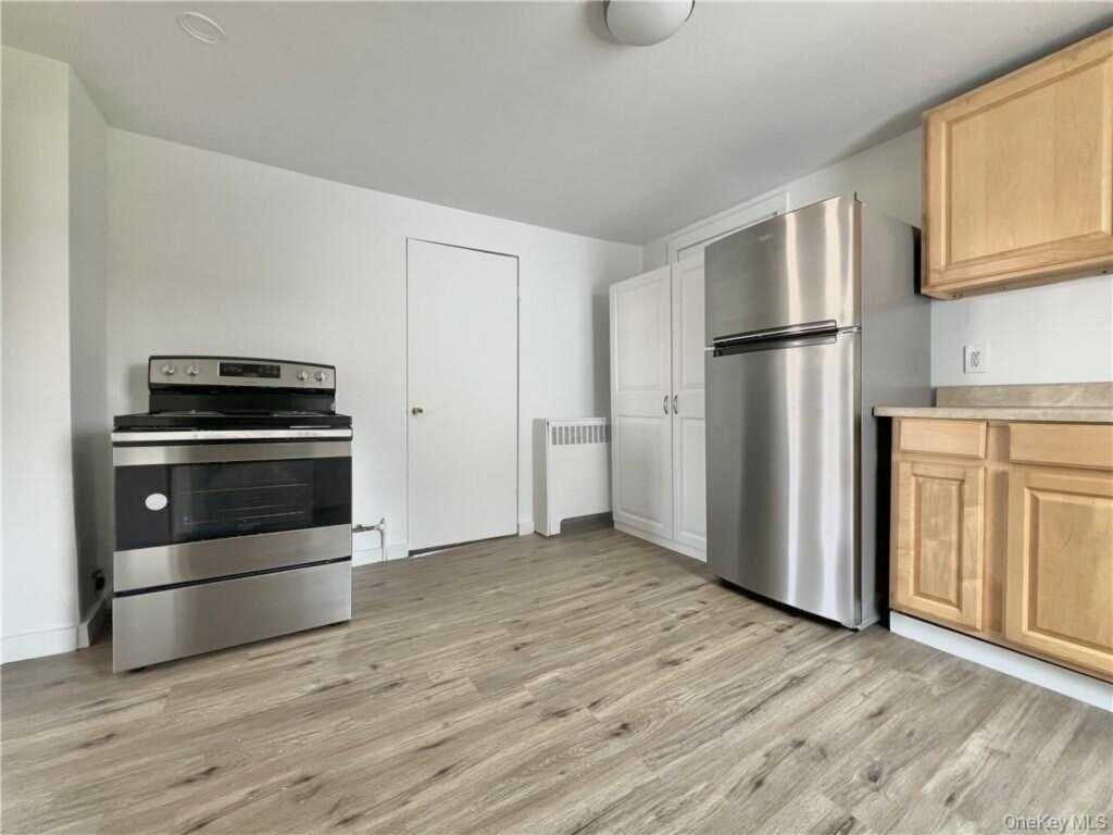 25 S Prospect Street, Unit #2, Kingston, NY 12401 - Photo 1 of 17