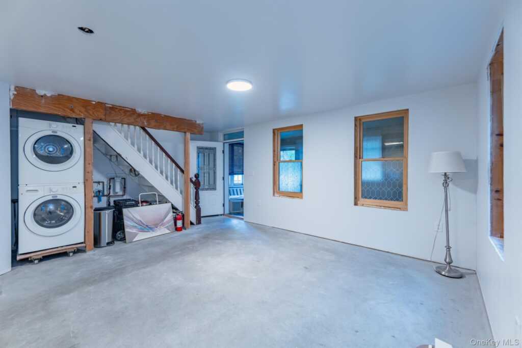 35 Rock Street, Kingston, NY 12401 - Photo 6 of 23