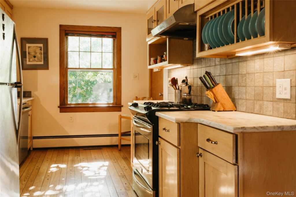1040 Creek Locks Road, Rosendale, NY 12472 - Photo 9 of 29