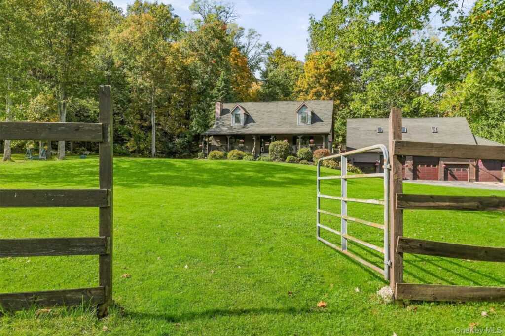 217 River Road Extension, Rosendale, NY 12561 - Photo 2 of 49
