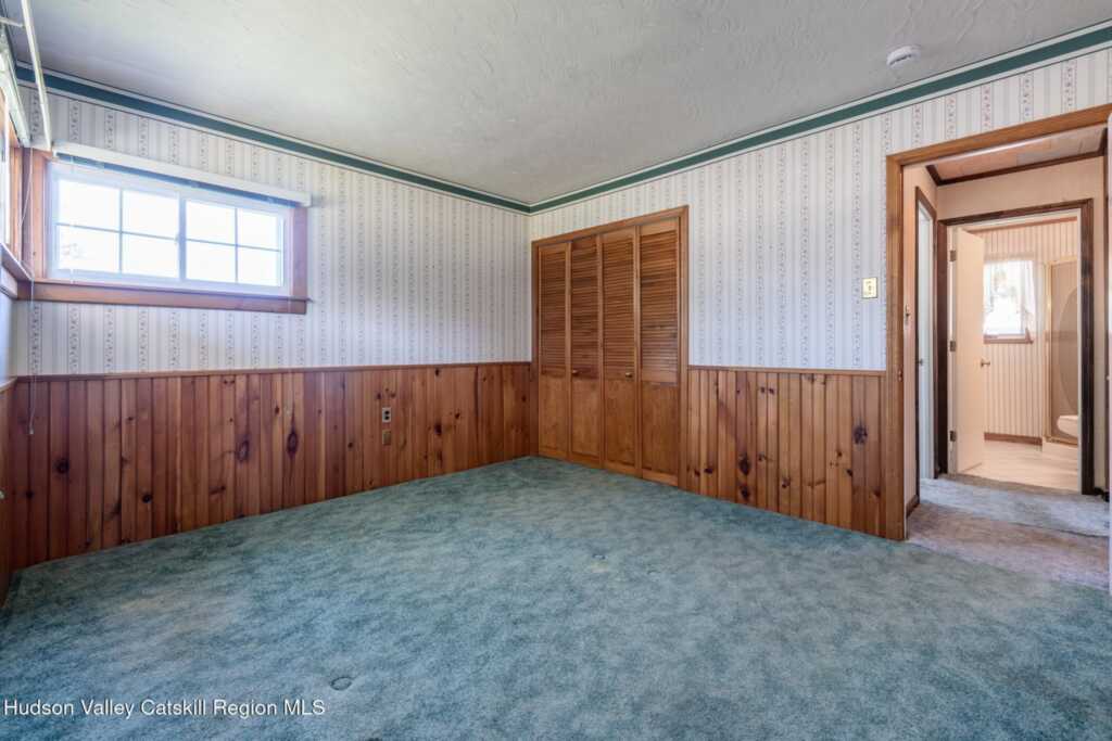 20 Meadowbrook Drive, Kingston, NY 12401 - Photo 13 of 34