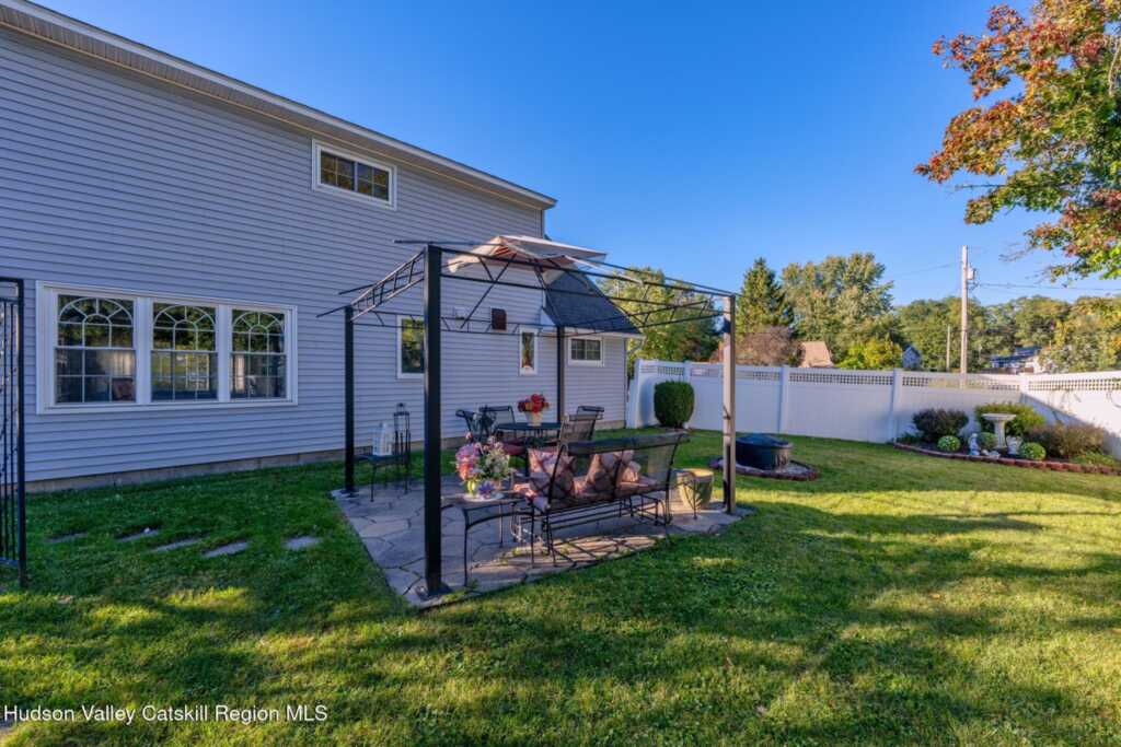 20 Meadowbrook Drive, Kingston, NY 12401 - Photo 25 of 34