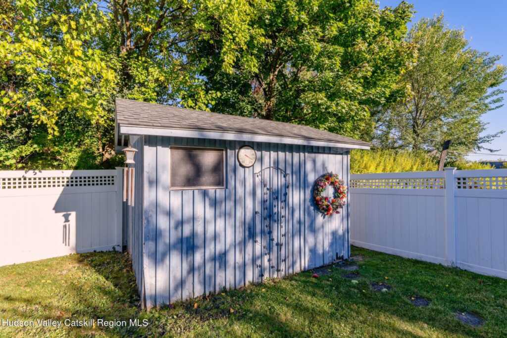 20 Meadowbrook Drive, Kingston, NY 12401 - Photo 31 of 34