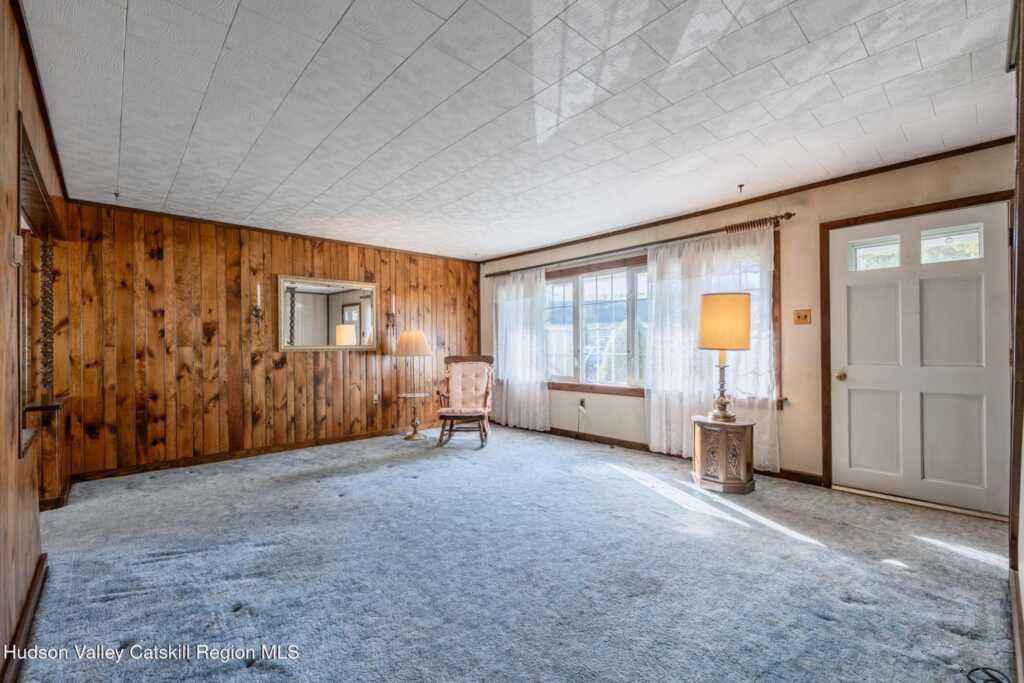 20 Meadowbrook Drive, Kingston, NY 12401 - Photo 4 of 34