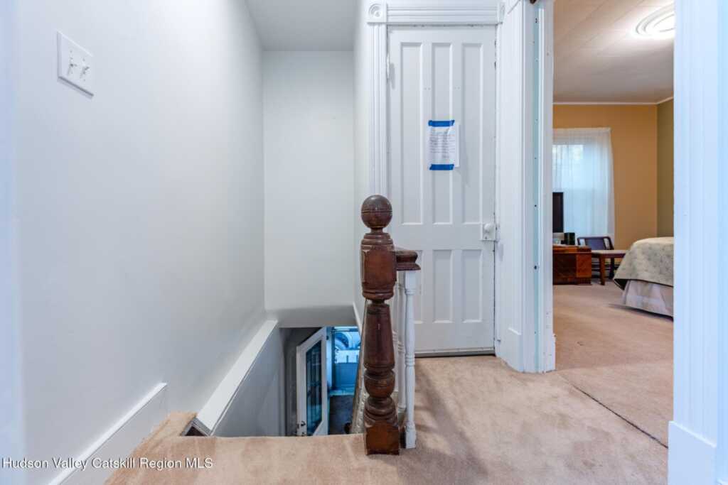 35 Rock Street, Kingston, NY 12401 - Photo 10 of 23