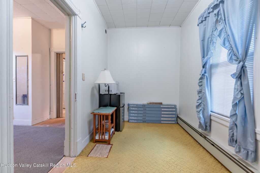 35 Rock Street, Kingston, NY 12401 - Photo 13 of 23