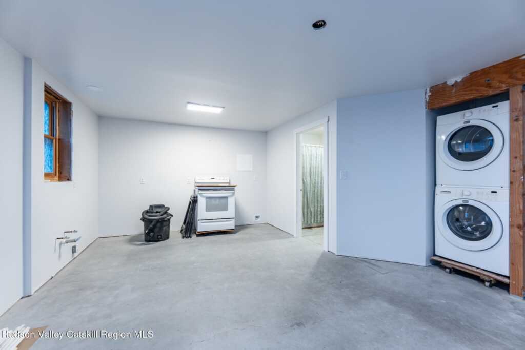 35 Rock Street, Kingston, NY 12401 - Photo 6 of 23