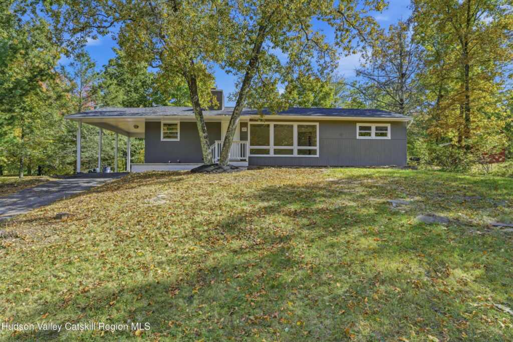 207 Morgan Hill Road, Hurley, NY 12443