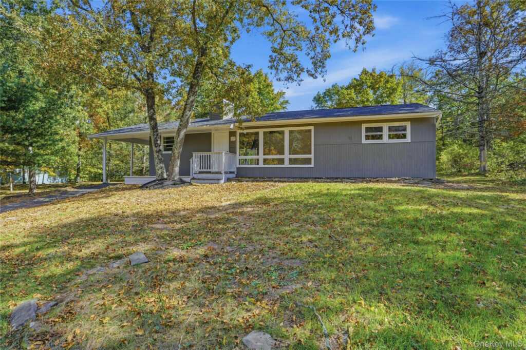 207 Morgan Hill Road, Hurley, NY 12443 - Photo 2 of 18