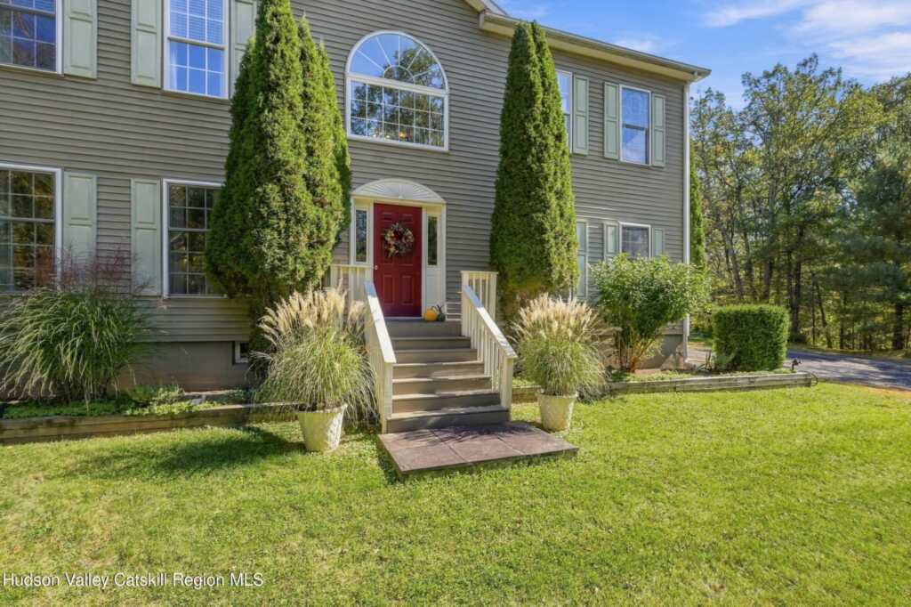 19 Brayden Lane, Saugerties, NY 12477 - Photo 8 of 43