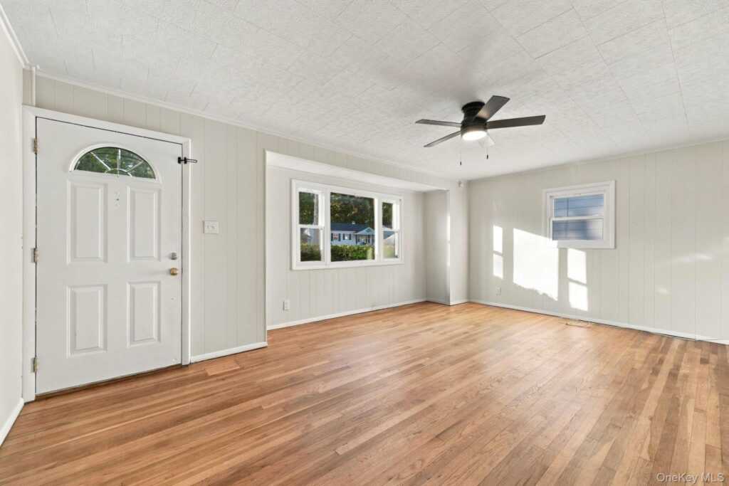 39 Browning Terrace, Kingston, NY 12401 - Photo 4 of 22