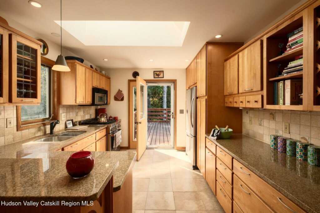 22 Mrs Franks Road, Saugerties, NY 12477 - Photo 13 of 41