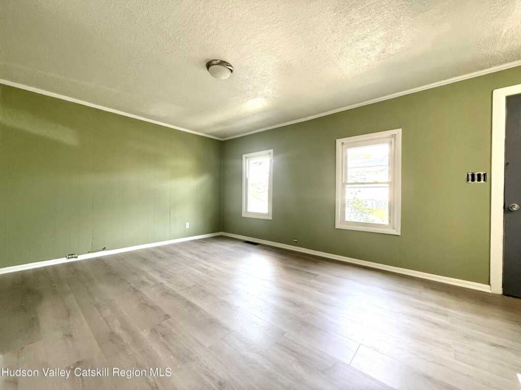 108 Bridge Street, Saugerties, NY 12477 - Photo 5 of 18