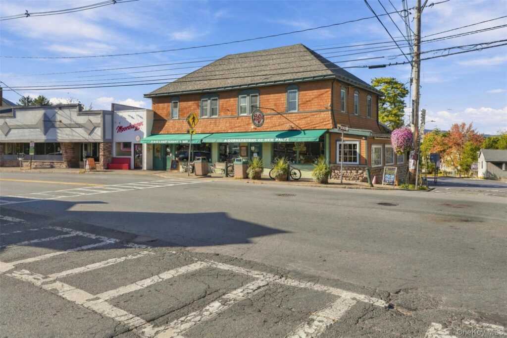 89 Main St, Unit #2, New Paltz, NY 12561