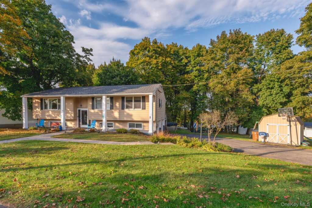 41 Hillcrest Avenue, Kingston, NY 12401 - Photo 2 of 34