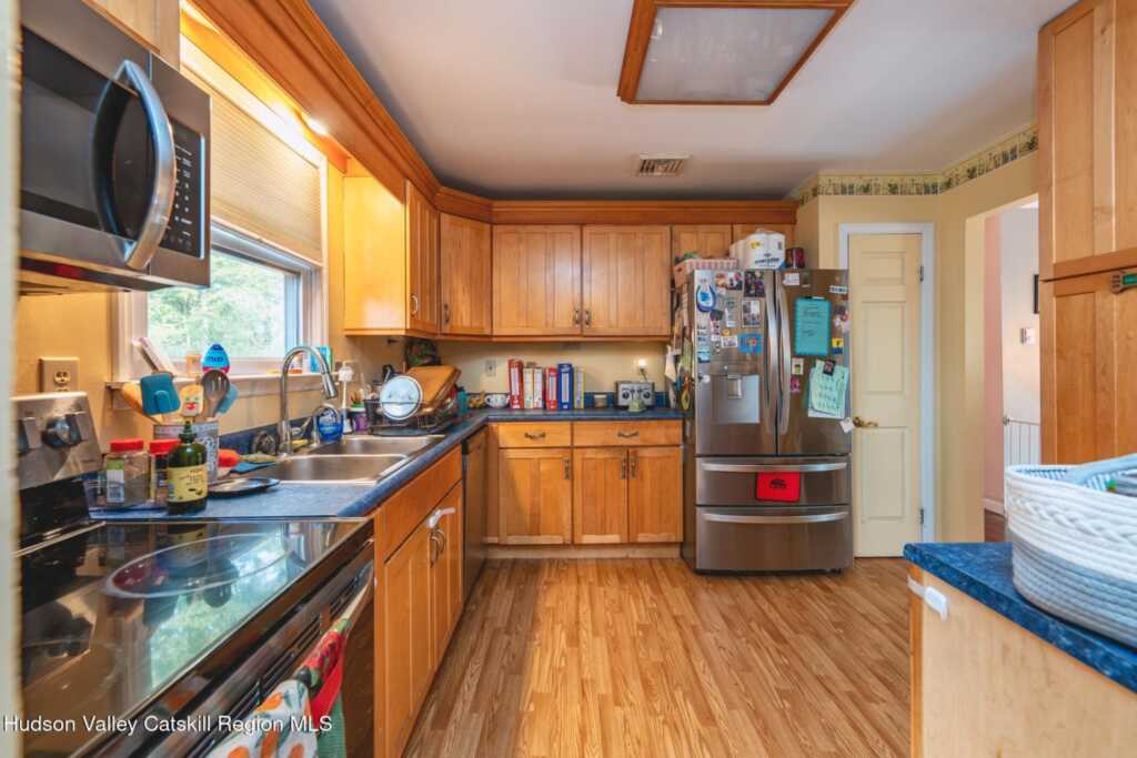 41 Hillcrest Avenue, Kingston, NY 12401 - Photo 10 of 34