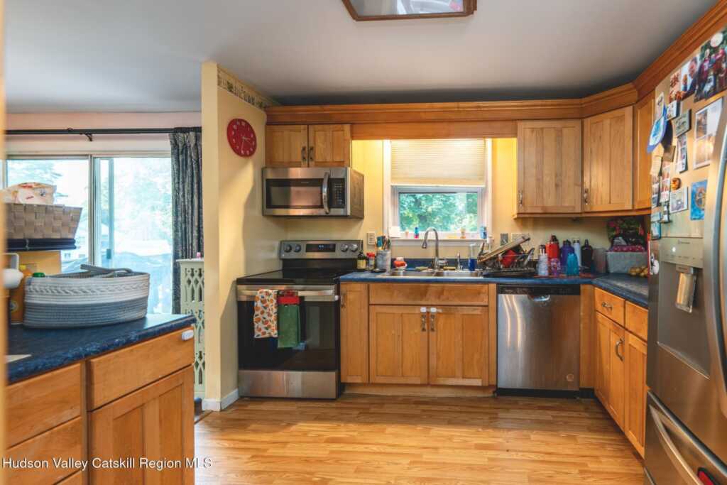 41 Hillcrest Avenue, Kingston, NY 12401 - Photo 12 of 34