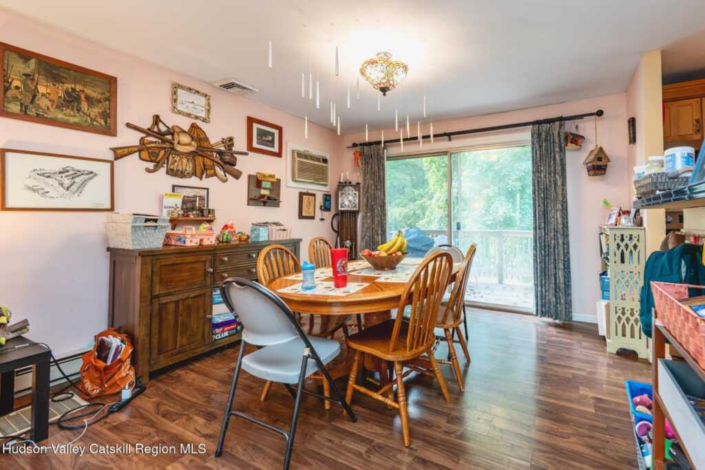 41 Hillcrest Avenue, Kingston, NY 12401 - Photo 8 of 34