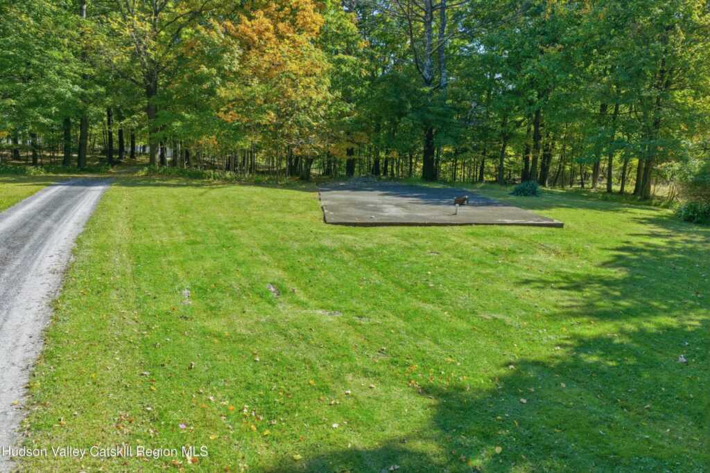10 Manorville Road, Saugerties, NY 12477 - Photo 28 of 34
