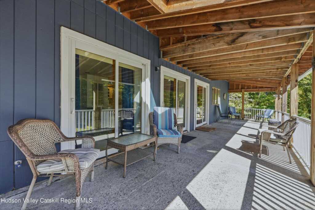 10 Manorville Road, Saugerties, NY 12477 - Photo 5 of 34