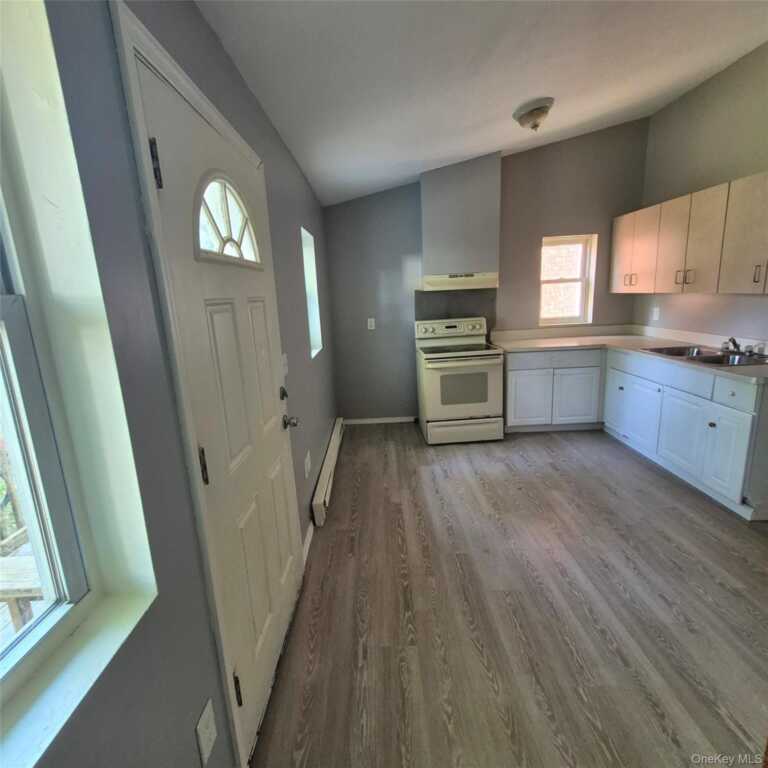 63 Henry Street, Unit #1, Kingston, NY 12401