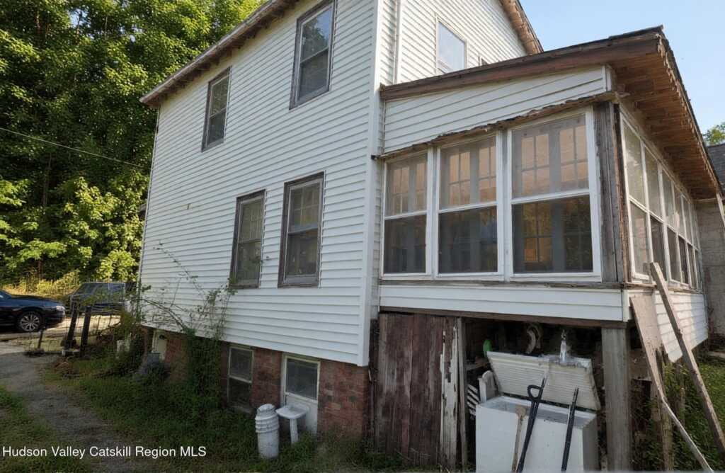 36 Mcentee Street, Kingston, NY 12401 - Photo 3 of 5