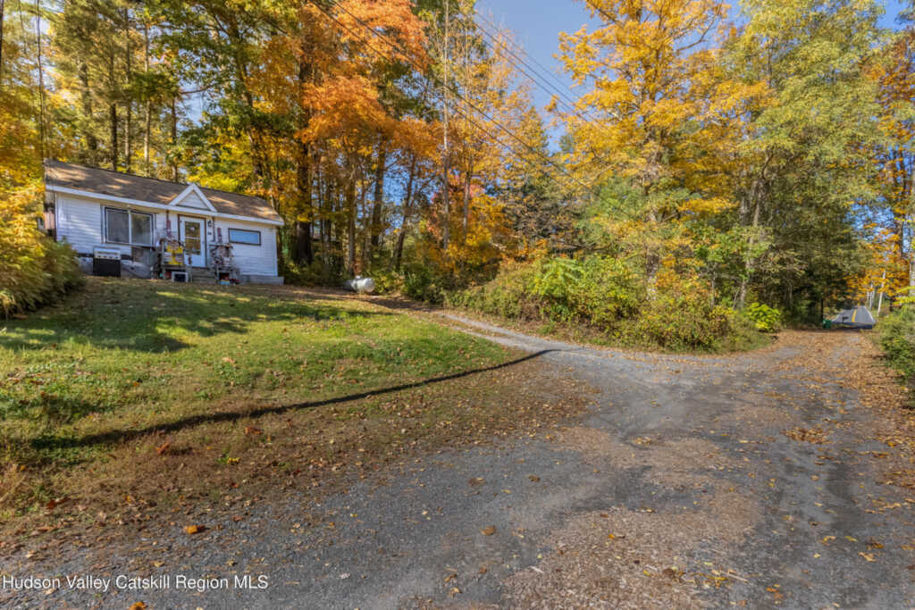 412 Terrace Avenue, Rosendale, NY 12472 - Photo 8 of 13