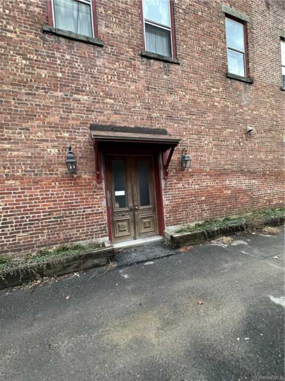 165 Ulster Avenue, Unit #6, Saugerties, NY 12477 - Photo 1 of 11