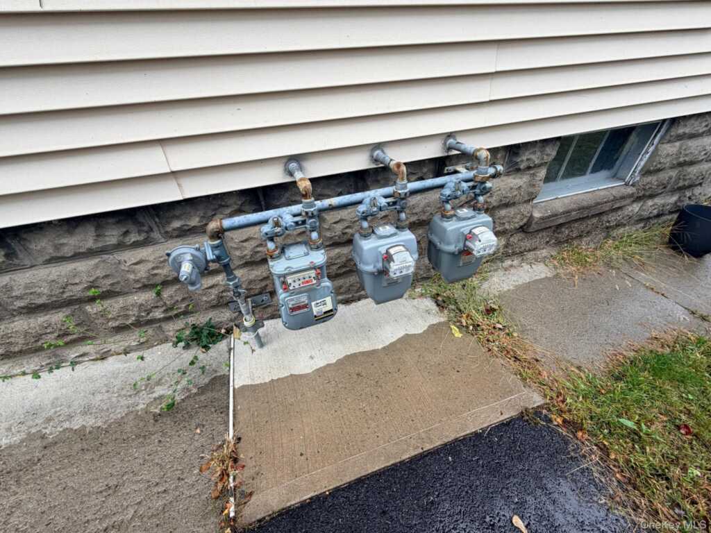52 First Avenue, Kingston, NY 12401 - Photo 6 of 7