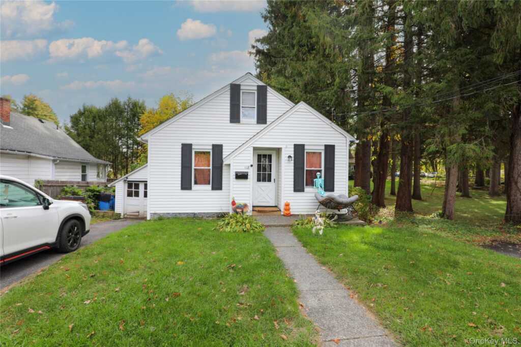 118 Fairview Avenue, Kingston, NY 12401 - Photo 1 of 12