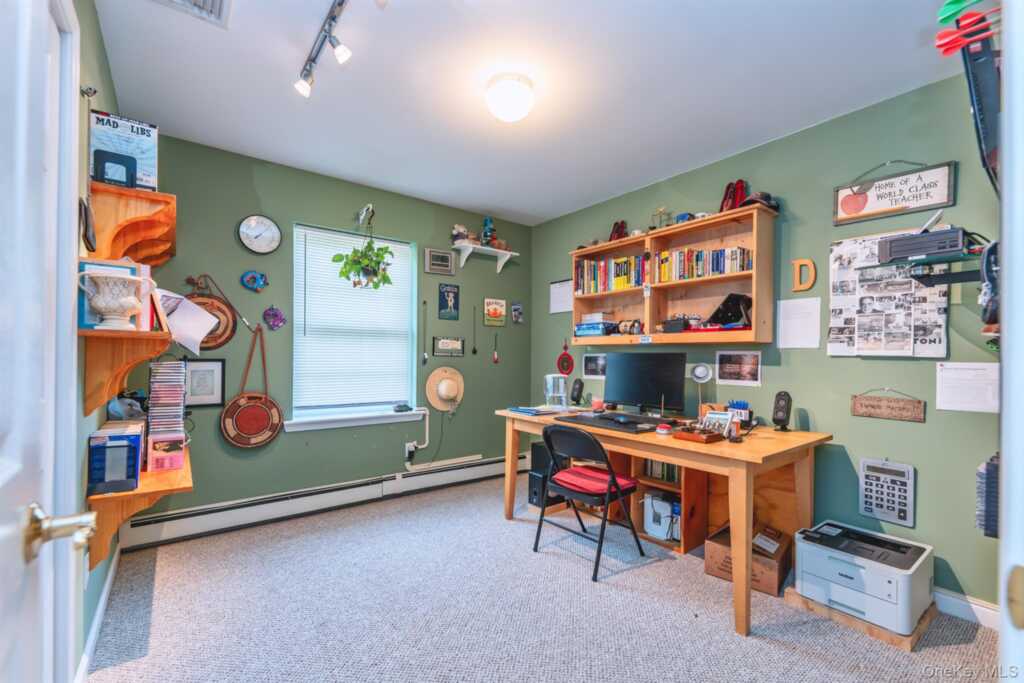 42 Colonial Drive, Rosendale, NY 12486 - Photo 17 of 47