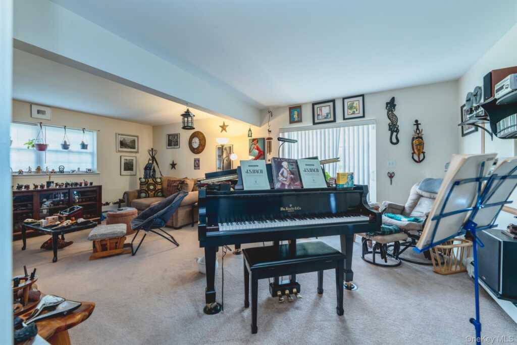 42 Colonial Drive, Rosendale, NY 12486 - Photo 29 of 47